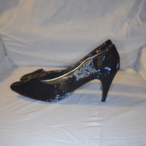 Fantastic J Renee Iridescent Beaded pumps 8.5 M